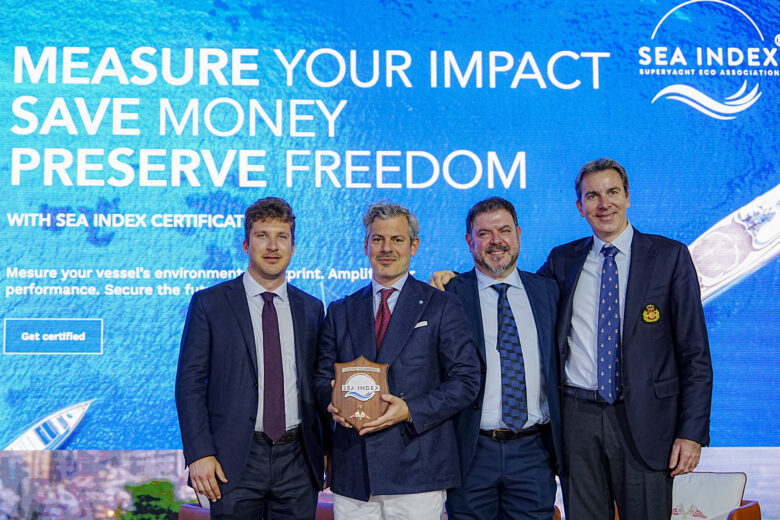 Relatori sul palco del Captains’ Forum allo Yacht Club de Monaco durante la presentazione della collaborazione tra SEA Index e Nanni